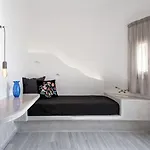 فندق Theartemis 3*