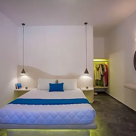 Hotel Theartemis Perissa (Santorini)