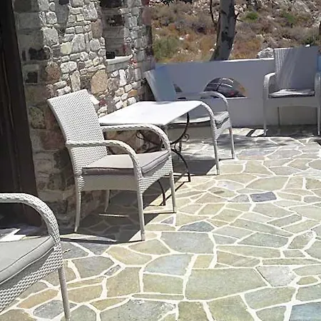 Theartemis Hotel