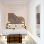 Theartemis Perissa (Santorini)