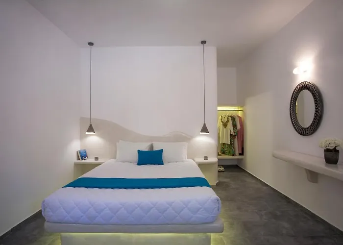 Theartemis 3* Perissa (Santorini)